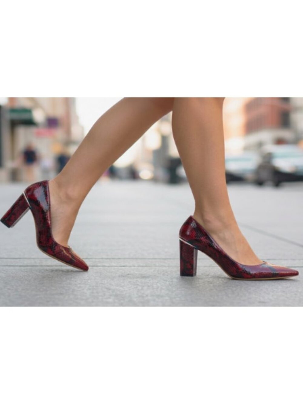 Marc Fisher Women's Viviene Pump Red Snakeskin print Size 9.5